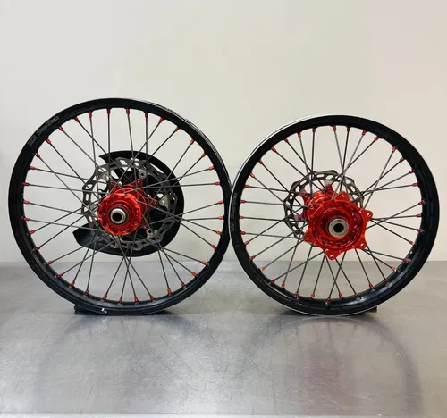 23.5 GasGas MC450 Wheel Set Front Rear 21/19 Inch Rim Sprocket A46009901044FA