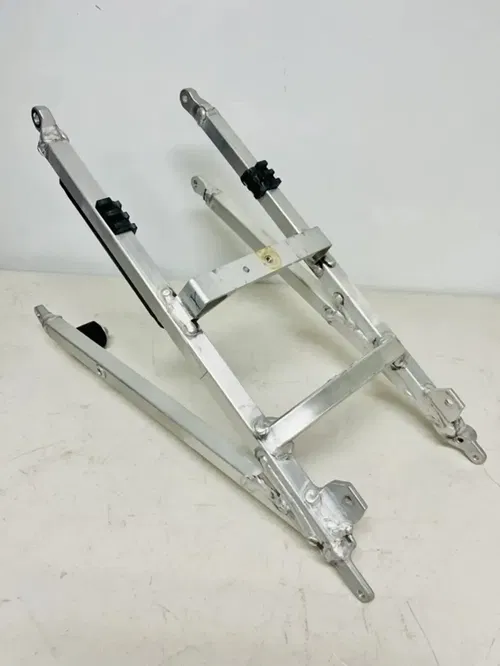 2016 Yamaha YZ250F Subframe Chassis Rear Sub Frame Dirt Bike 1SL-21190-10-00
