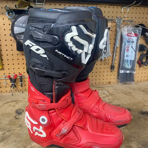 Fox Instinct Boots - Size 11
