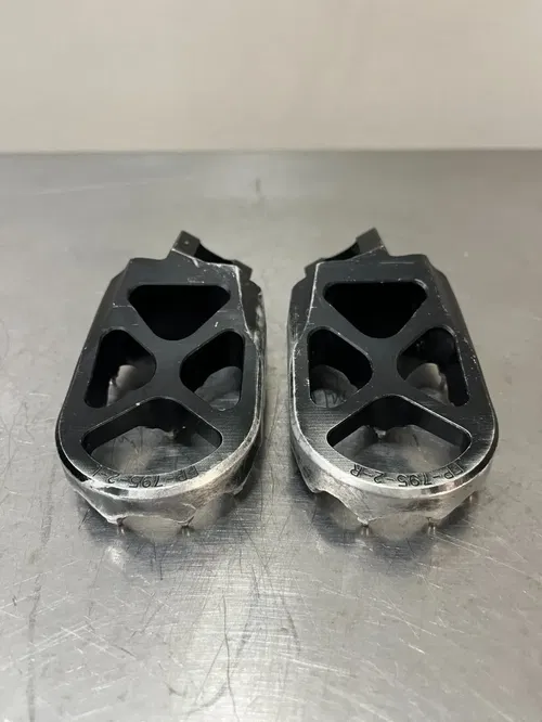 2022 GasGas MC 125 FLO Foot Peg Set Left Right Footrests 79003040033 MC125