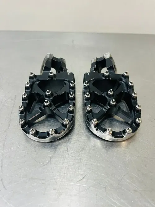 2022 GasGas MC 125 FLO Foot Peg Set Left Right Footrests 79003040033 MC125