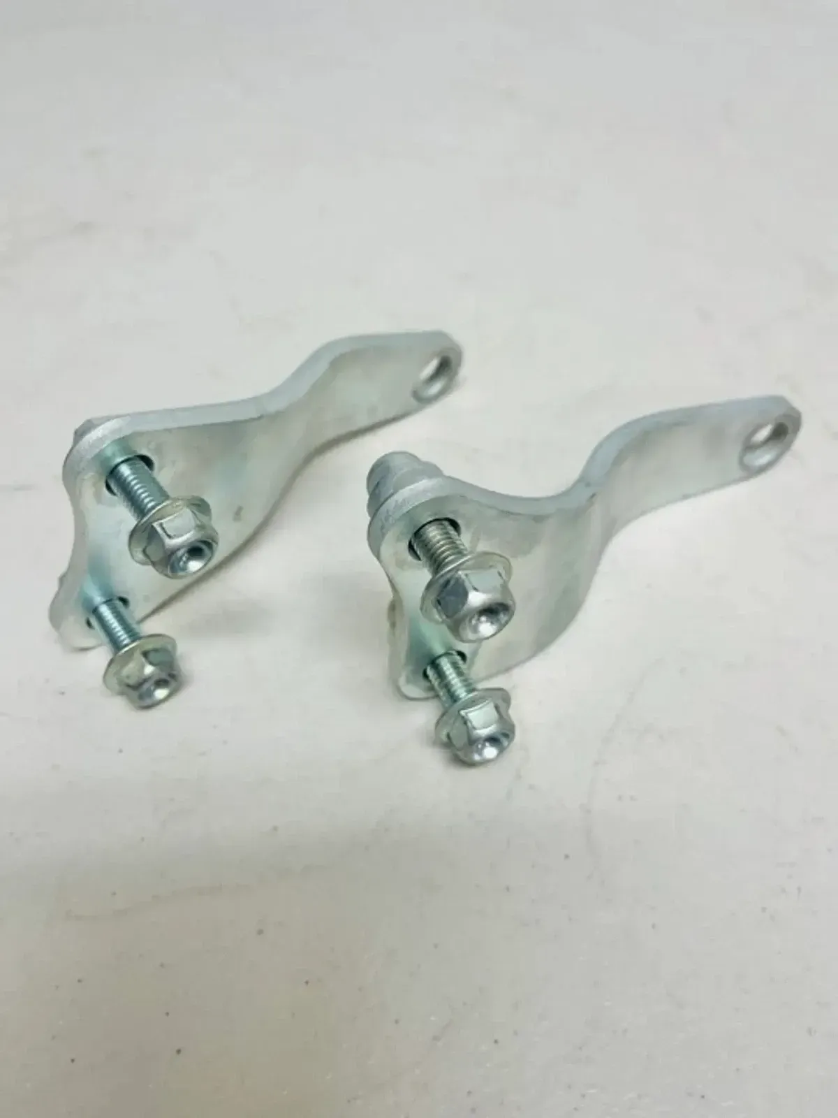 2018 Yamaha YZ250F Engine Brackets Motor Mounts Hangers Bolt OEM 1SM-21425-00-00