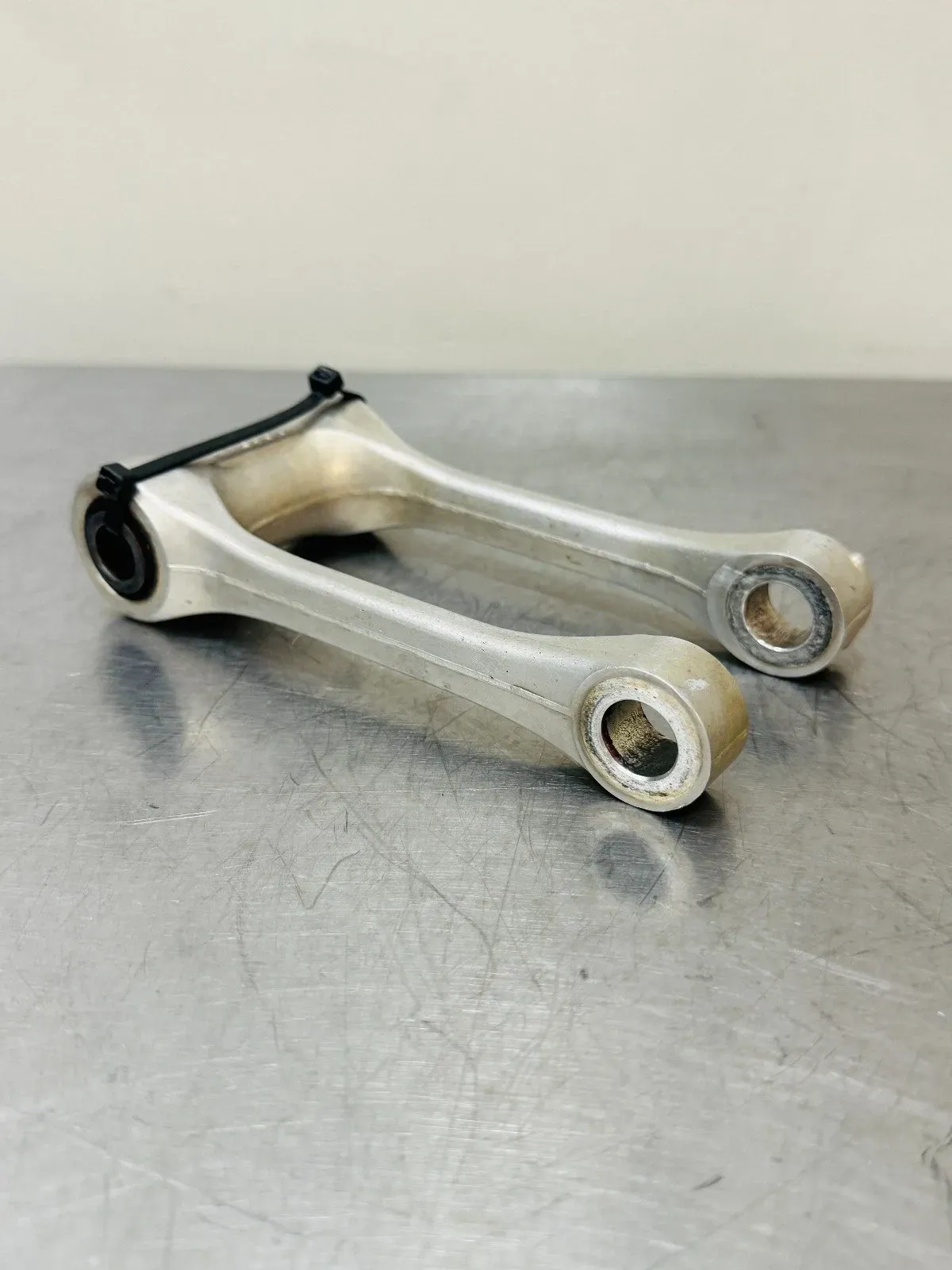 2024 Yamaha YZ250F SUSPENSION LINKAGE ARM ROD LINK BR9-2217F-00-00 Dirt Bike