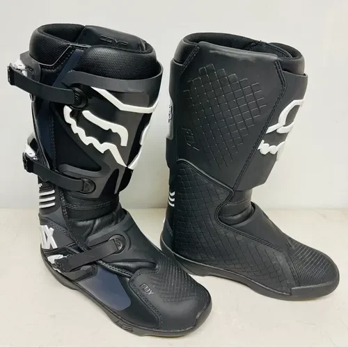 Like Brand new Fox Comp boots SIZE 11