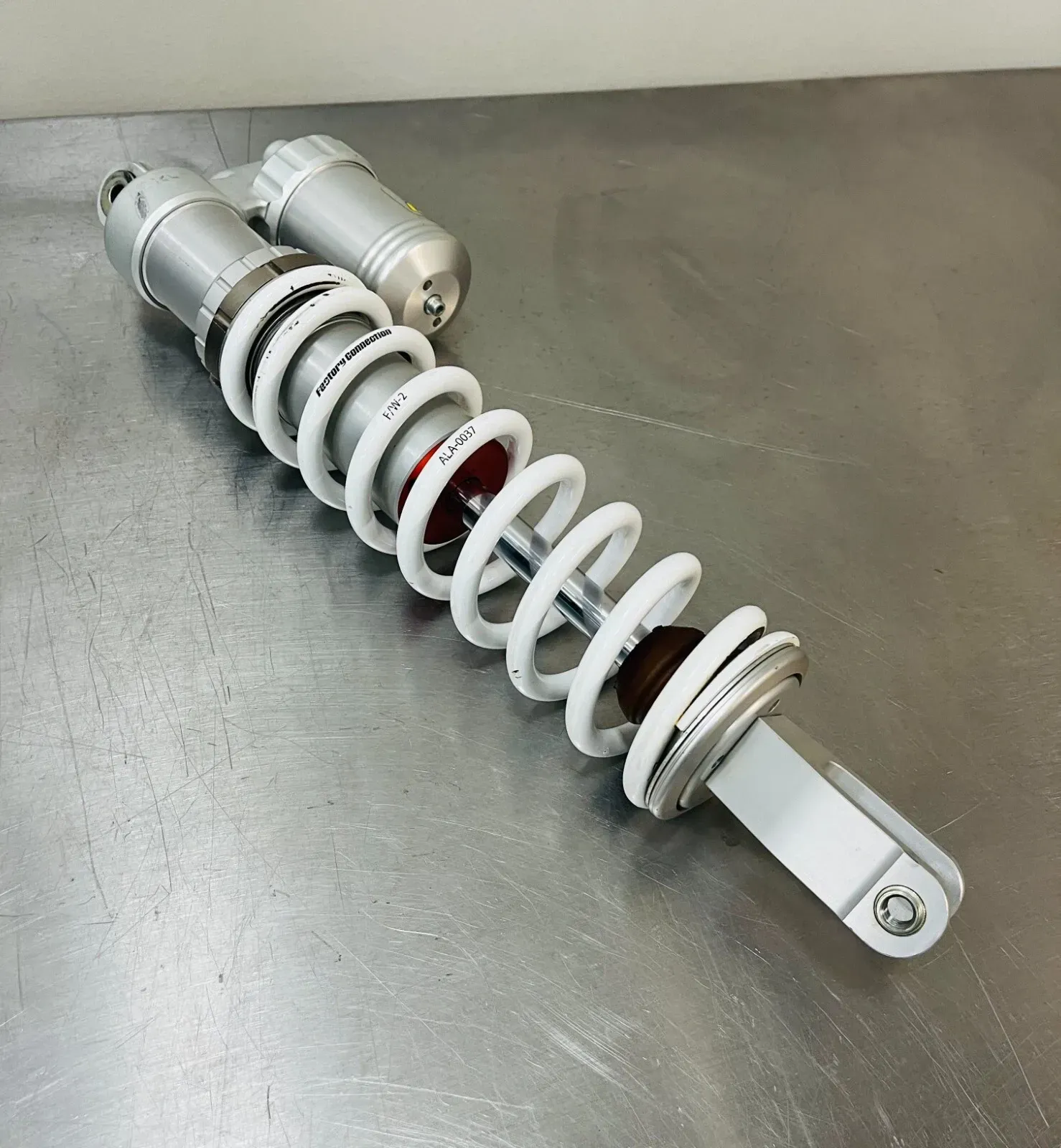 KTM 純正リヤサスペンション新品18187P0101 MONOSHOCK wp suspension