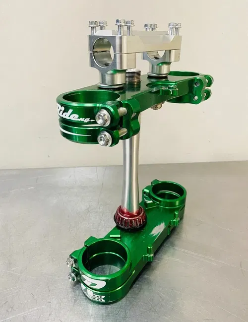 RIDE Engineering  22 MM OFFSET KAWASAKI KX 250 / 450 TRIPLE CLAMPS BILLET  GREEN