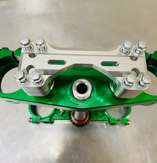 RIDE Engineering  22 MM OFFSET KAWASAKI KX 250 / 450 TRIPLE CLAMPS BILLET  GREEN