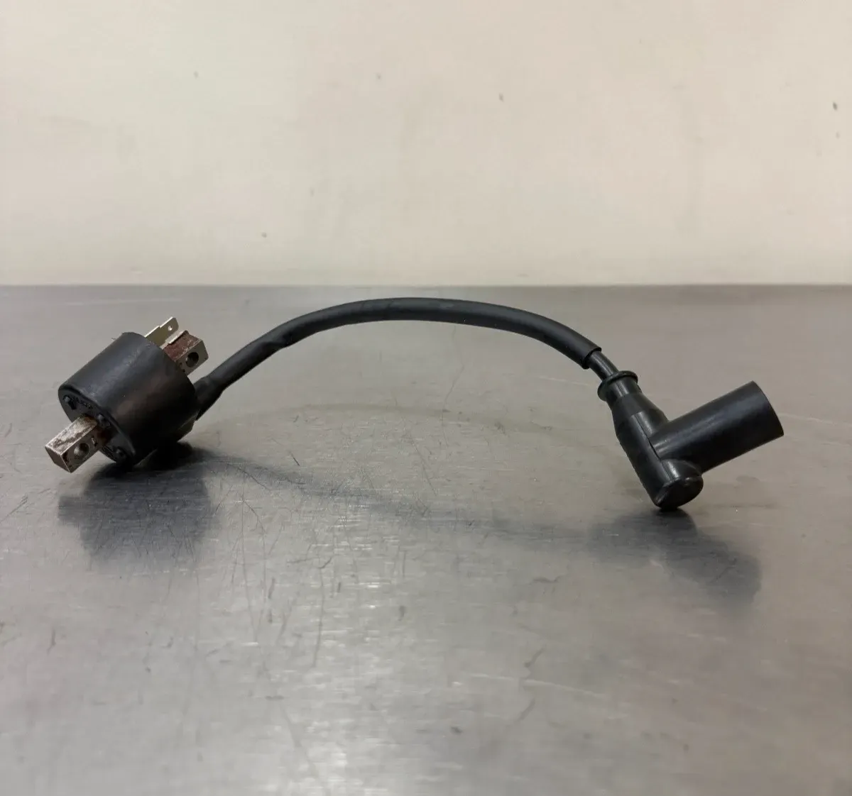 2020 KTM 85SX Ignition Coil OEM Spark Plug Wire Cap 59039006000 Dirt Bike 85 SX