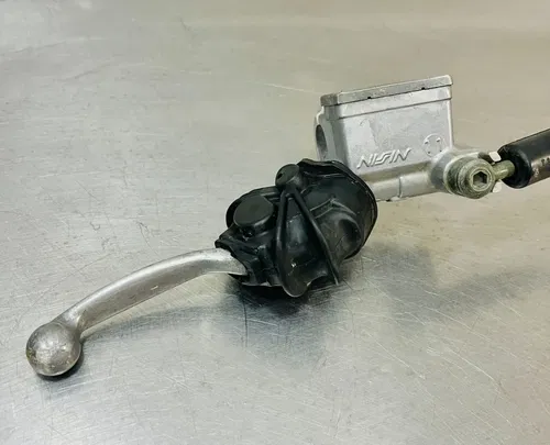 2006 Yamaha YZ250 Nissin Front Brake ASM Master Cylinder Caliper 5XE-W2587-01-00