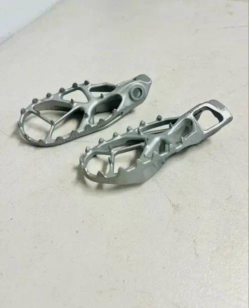 New 2024 KTM 450 SX-F Foot Peg Set Left Right A46003137033 Footrests 450 SX-F