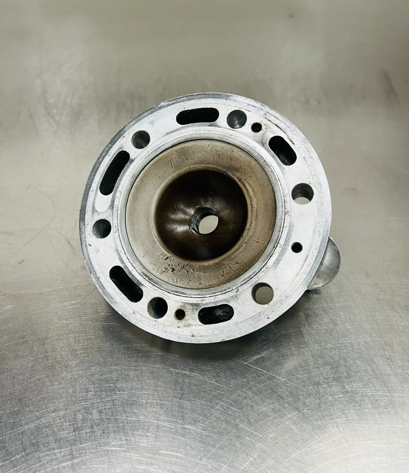 2006 Yamaha YZ250 Cylinder Head Marine Engine 5UP-11111-00-00 Dirt Bike Assy