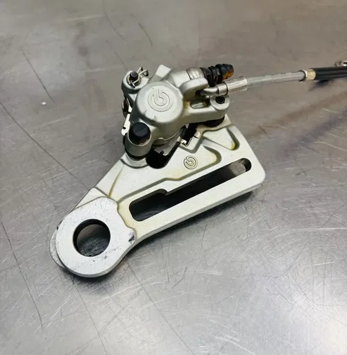 23.5 GasGas MC450 NISSIN Rear Brake Assy OEM Caliper Mater Cylinder A46013080001