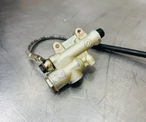 23.5 GasGas MC450 NISSIN Rear Brake Assy OEM Caliper Mater Cylinder A46013080001