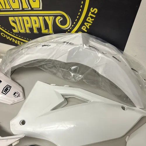 Kawasaki Kx 250/450 Plastic Kit With Graphics 