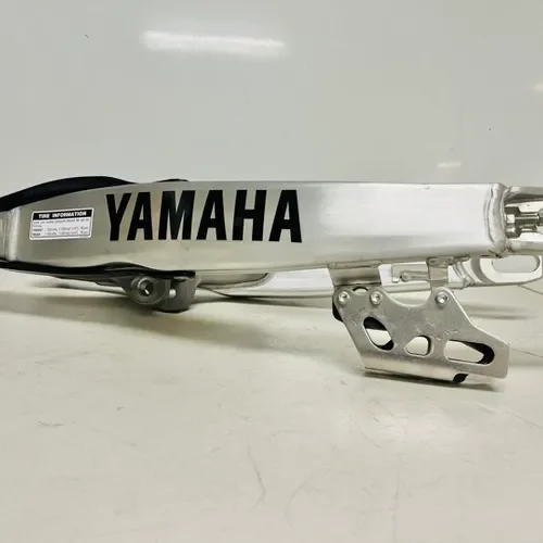YAMAHA YZ 250F / YZ 450F Swingarm SUSPENSION 2014-2018 part 1SL-22110-01-00