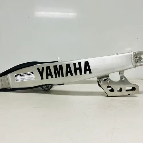YAMAHA YZ 250F / YZ 450F Swingarm SUSPENSION 2014-2018 part 1SL-22110-01-00
