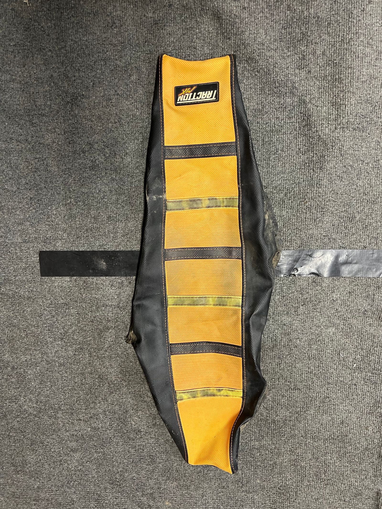 Traction mx top seat cover