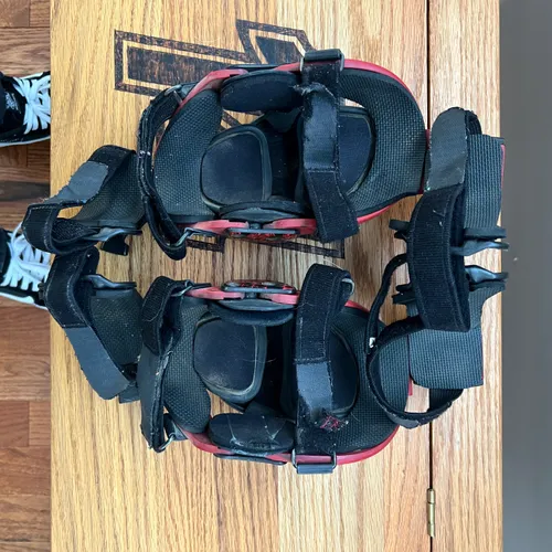 Asterisk Knee Braces