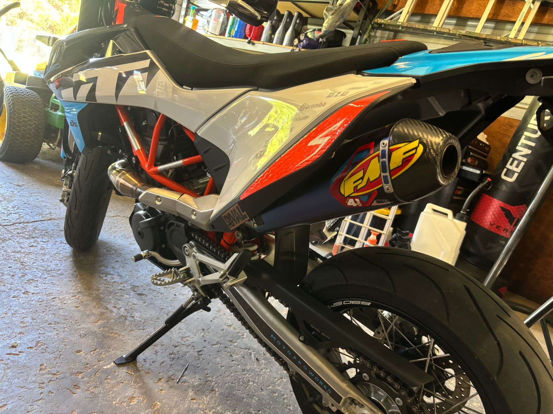 2019 KTM 690