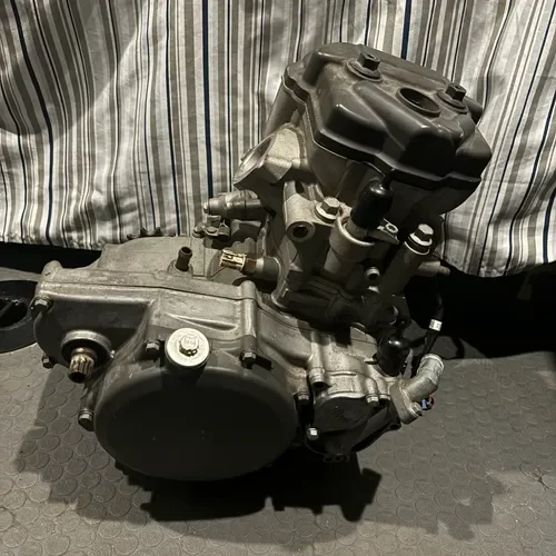 19-24 Suzuki RMZ 250 Engine