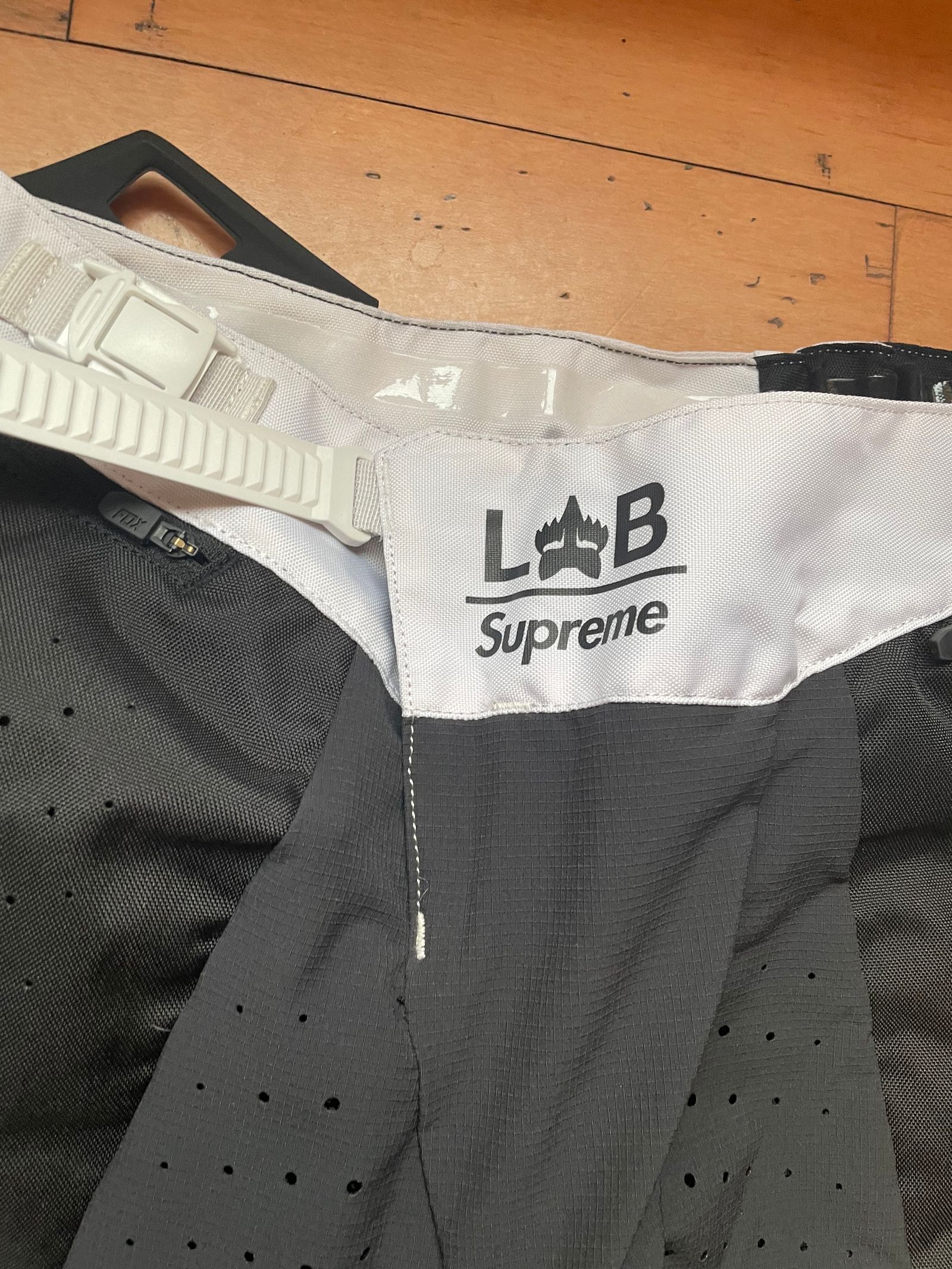 Supreme fox pants Supreme fox pants