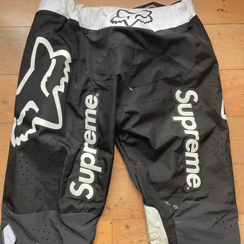 Supreme fox pants 