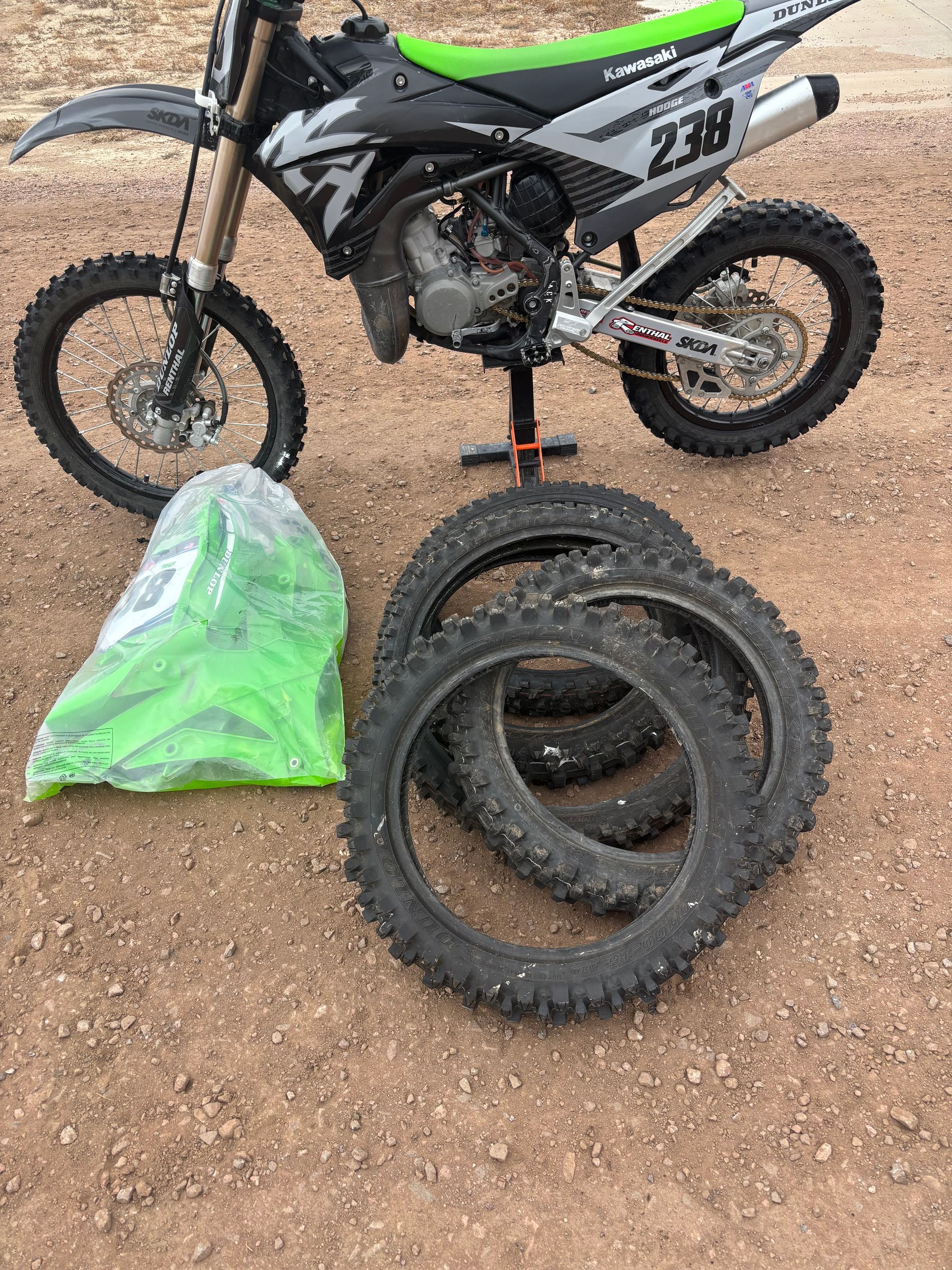 2021 KX100