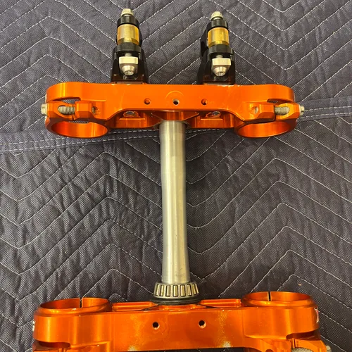 KTM Xtrig Rocs Triple Clamps