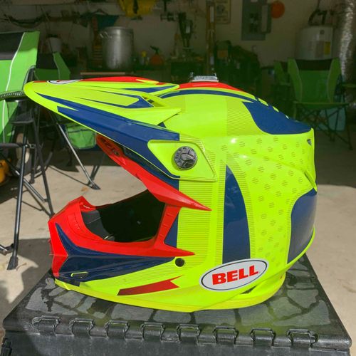 Men's Bell Moto 9 Flex Helmet - Size S/9
