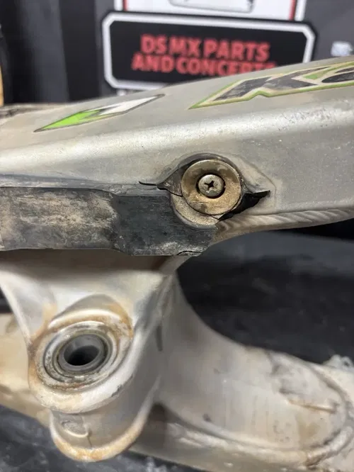 1999 2000 2001 2002 Kawasaki KX250 KX 250 125 KX125 Stock OEM Swingarm Swing Arm