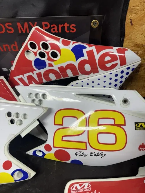 2006-2008KX250F Plastics Kit w/ Wonder Bread Graphics & Seat – Talladega Nights