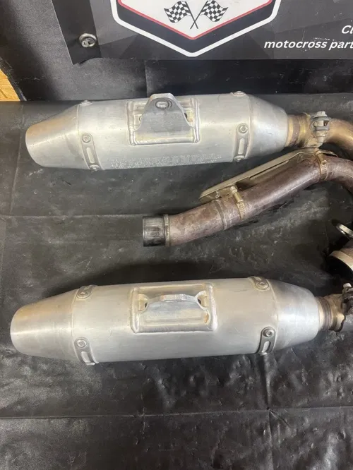 2006 Honda CRF250R OEM Full Exhaust System – Header & Muffler – Complete