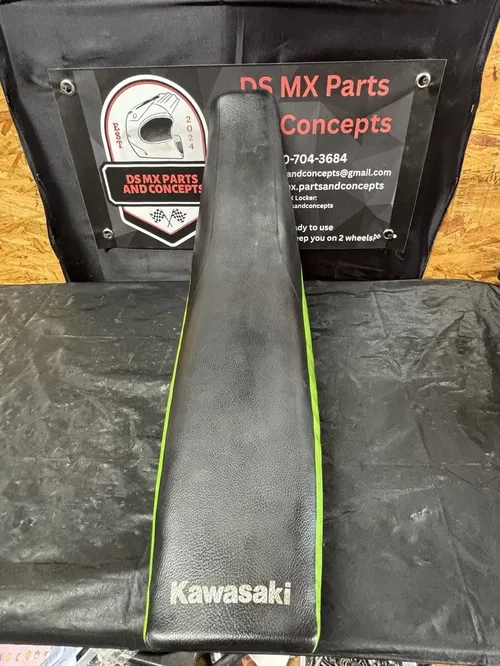 1999 2000 2001 2002 Kawasaki KX250 KX 250 125 KX125 Stock OEM Seat
