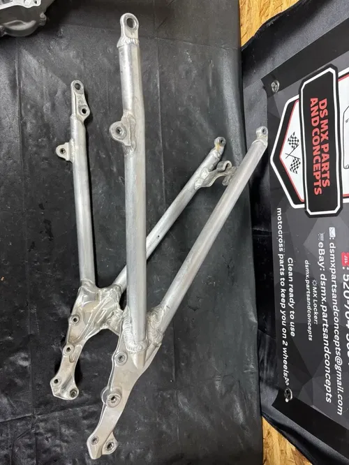 Honda CRF250R - Stock Rear Subframe Chassis Sub Frame - 2006 CRF 250 OEM