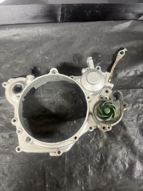 1991 YAMAHA YZ125 OEM ENGINE MOTOR INNER CLUTCH COVER 3JD-15431-00-00
