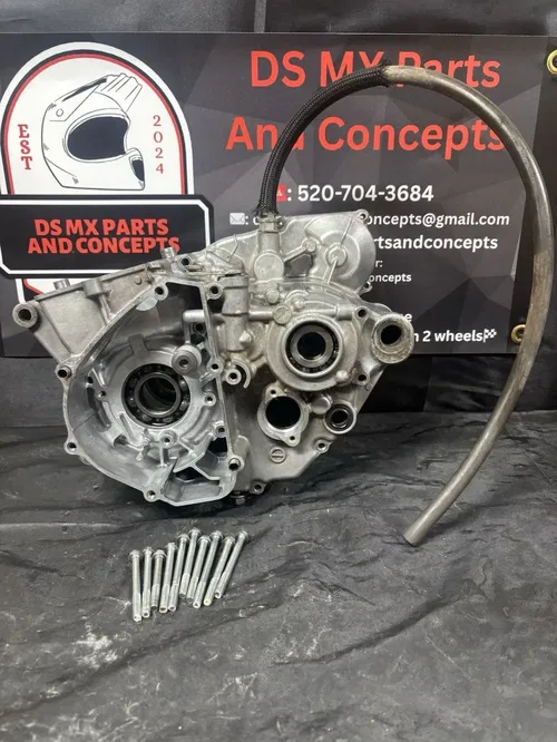 OEM 2011 2012 2013 Kawasaki KX250F Engine Motor Crankcases Crank Cases KX 250F