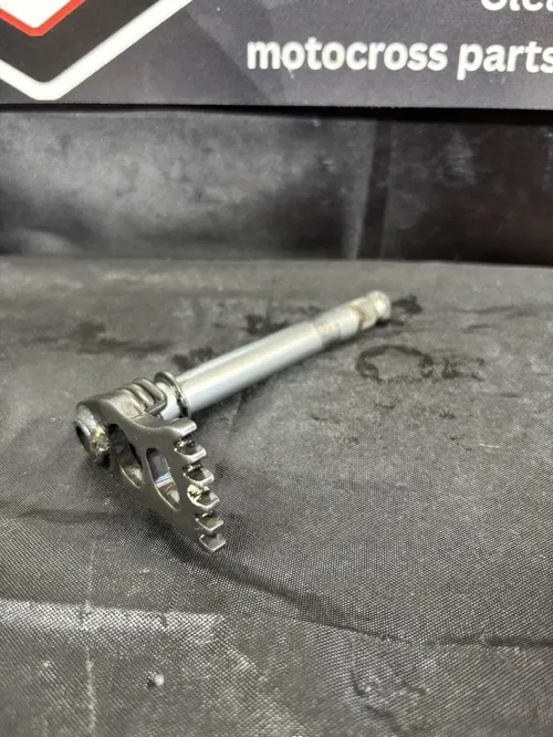 2006 04-08 Kawasaki KX250F  04-06 Suzuki RMZ 250 Shift Shaft Gear Shift Shaft