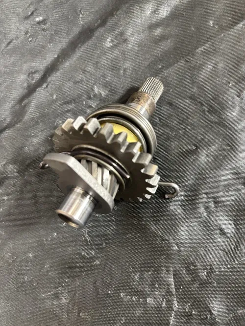 1990 - 1991 Yamaha YZ125 Kickstart Assembly yz125 yz 125 kickstarter shaft gear
