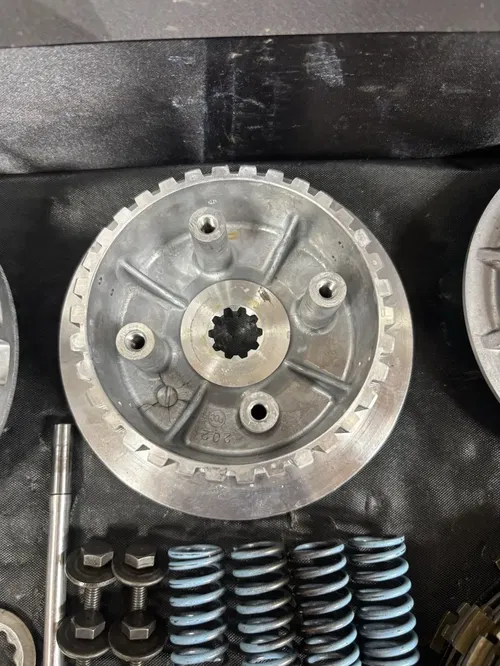1999 - 2002 Kawasaki KX125 OEM Clutch assembly Basket Hub Plates Springs KX 125