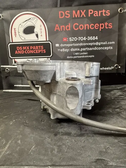 2006 Honda CRF250R Engine Crankcase Cases Left & Right OEM – Inspected