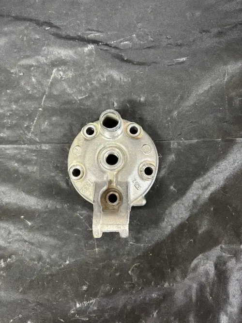 2000 Kawasaki KX125 OEM Cylinder Head 11001-1532 KX 125