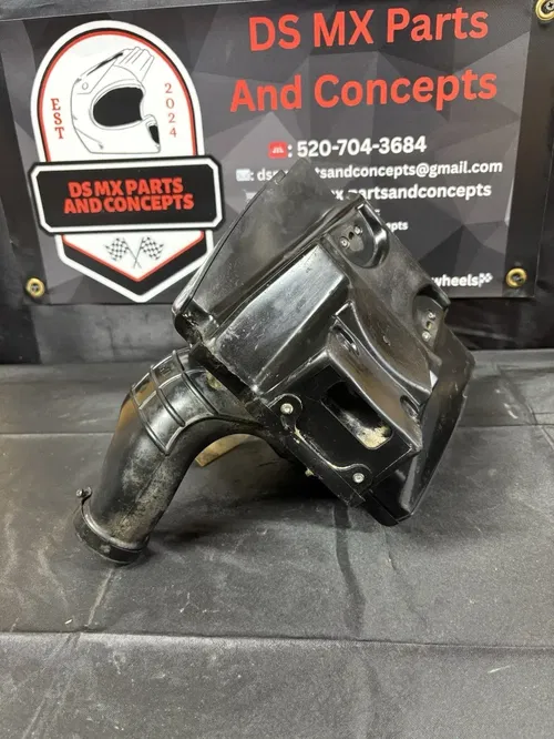2000-2023 KAWASAKI KX65 OEM AIR CLEANER CASE AIR BOX 2003-2005 RM65 Suzuki