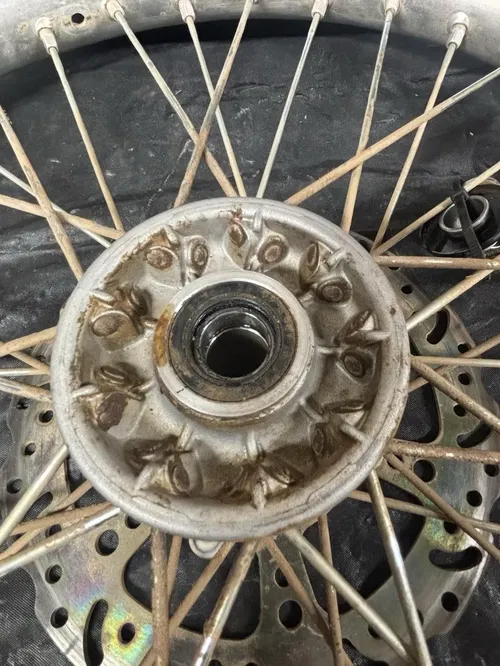 2000 99-02 KX125 KX250 KX500 FRONT WHEEL ASEMBY HUB ROUNDED RIM 41034-1300 ROTOR