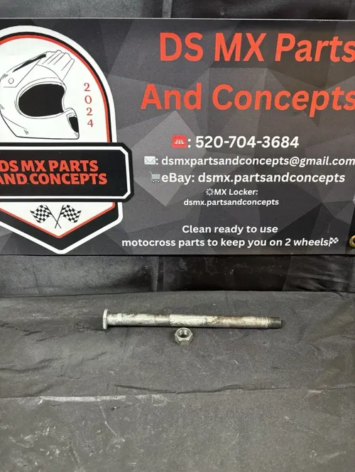 2007 KX450 KX250 Swingarm Pivot Bolt OEM Shaft Nut 33032-0012 Kawasaki 06-25