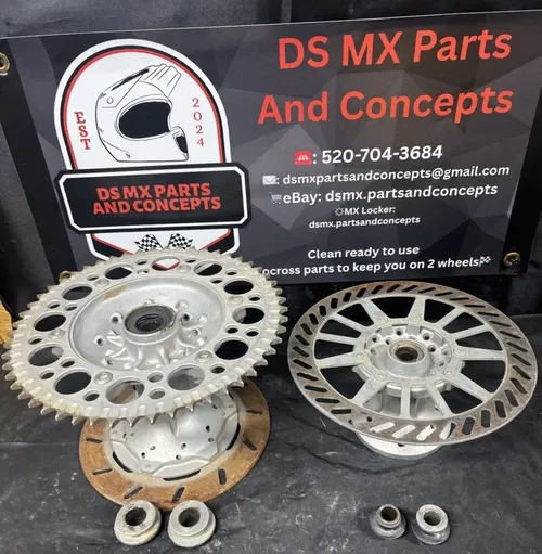 1991 Yamaha YZ125 Front & Rear Wheel Hubs w/ Spacers OEM