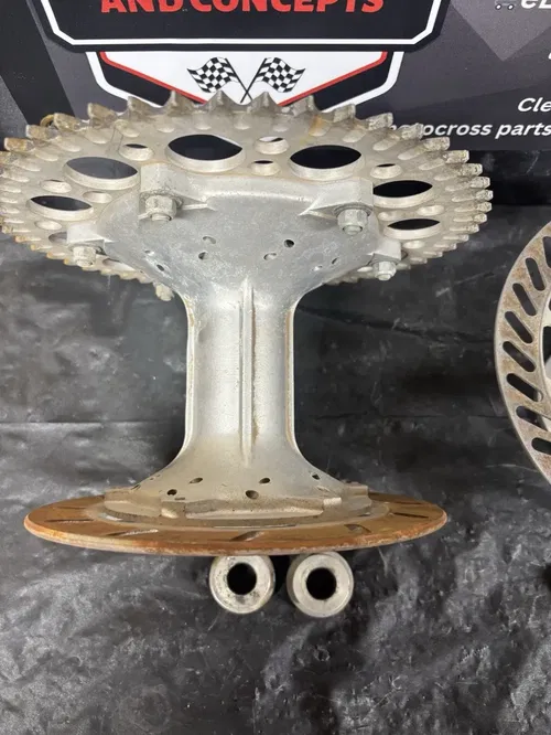 1991 Yamaha YZ125 Front & Rear Wheel Hubs w/ Spacers OEM