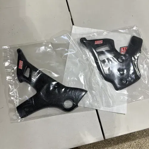 Suzuki RM250/RM125 Carbon (Lightspeed) frame guards