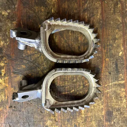 Suzuki Rmz Titanium Footpegs Scar