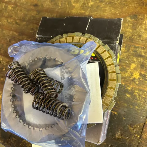 Hinson Clutch Plate / Spring Kit Suzuki 