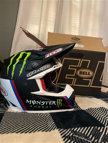 Bell Moto-9s FLEX helmet   Eli Tomac Edition 